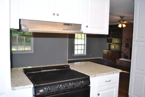 702 Lindberg Ave, Natchez, MS 39120 photo 11