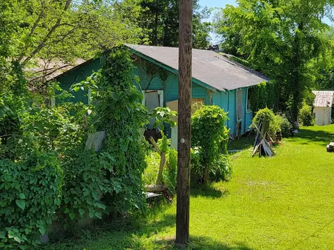 634 Maple St, Natchez, MS 39120 photo 1