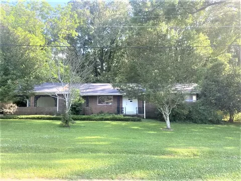 204 Cottage Dr, Natchez, MS 39120 photo 1