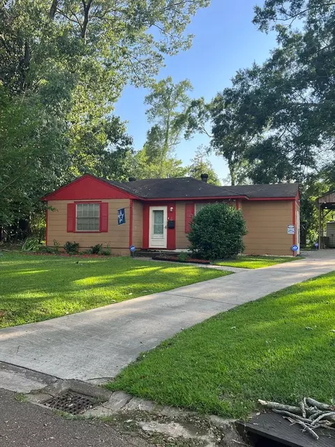 10 S Circle Dr, Natchez, MS 39120 photo 1