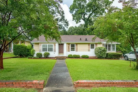 1707 Merrill St, Natchez, MS 39120 photo 1