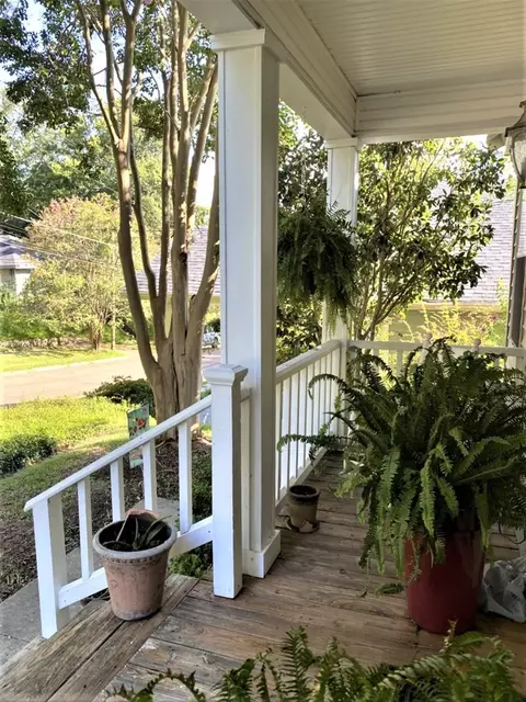 28 Orange Ave, Natchez, MS 39120 photo 4