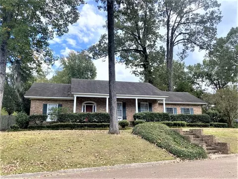 21 Oakhurst Dr, Natchez, MS 39120 photo 1