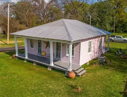 629 N Wall St, Natchez, MS 39120 photo 3