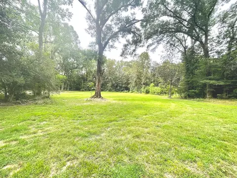 1 Longwood Dr, Natchez, MS 39120