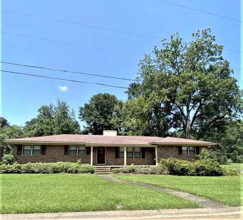 48 Oakhurst Dr, Natchez, MS 39120 photo 1
