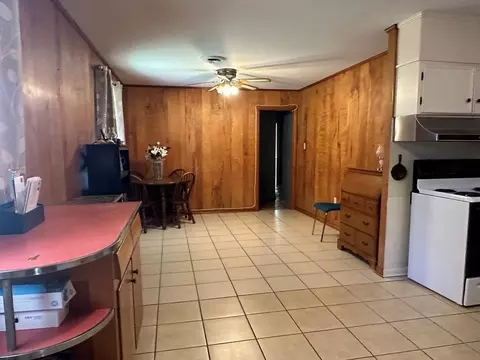 8 Oakhurst Dr, Natchez, MS 39120 photo 4