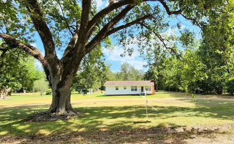 186 Steam Plant Rd, Natchez, MS 39120