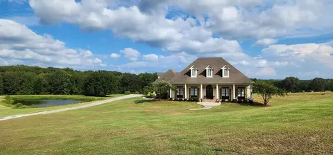 387 Greenfield Rd, Natchez, MS 39120