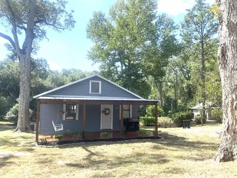 135 Lagrange Rd, Natchez, MS 39120