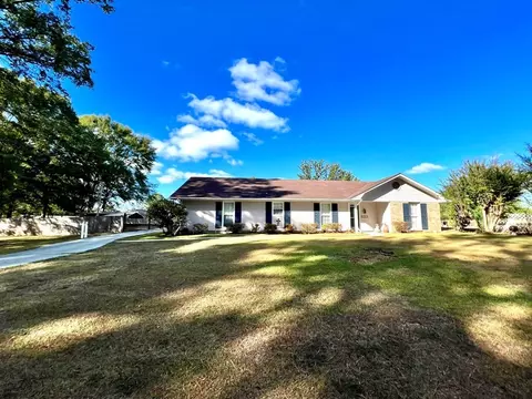 1101 West St, Gloster, MS 39638 photo 3