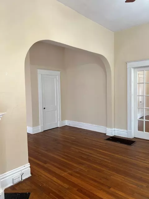 208 Arlington Ave, Natchez, MS 39120 photo 2
