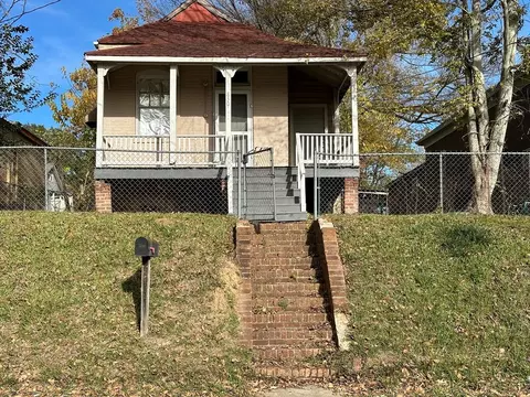 830 Dr Martin L King Jr St N, Natchez, MS 39120