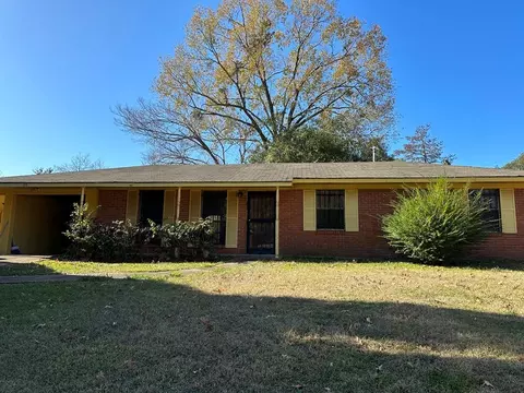 64 E Wilderness Rd, Natchez, MS 39120