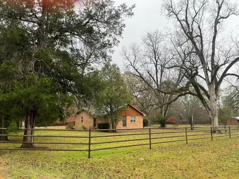 131 Spokane, Natchez, MS 39120 photo 1