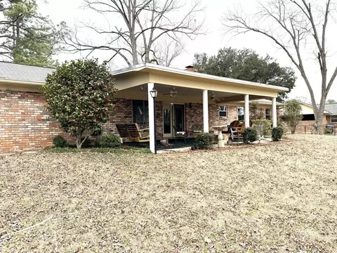107 Mansfield Dr, Natchez, MS 39120 photo 2