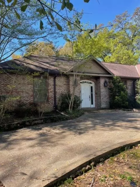 117 Dana Rd, Natchez, MS 39120