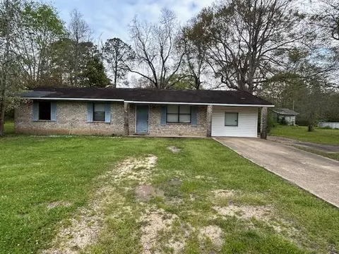 349 E Nw North St, Gloster, MS 39631