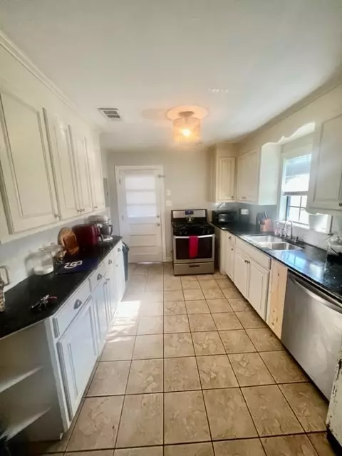 302 Holly Dr, Natchez, MS 39120 photo 7