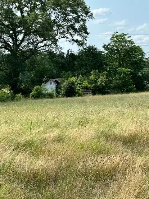 2 Perry Rd, Natchez, MS 39120 photo 2