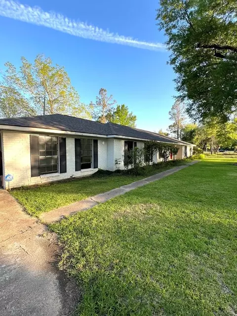 400 Airport Rd, Vidalia, LA 71373
