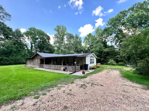 349 Cranfield Rd, Roxie, MS 39661