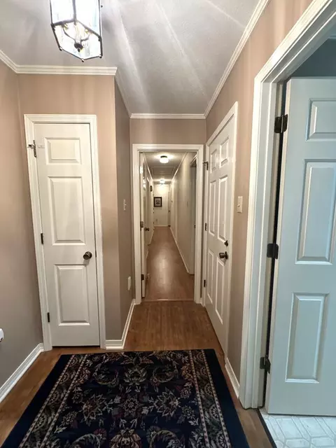 105 Live Oak Dr, Natchez, MS 39120 photo 3