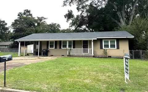 209 Holly Dr, Natchez, MS 39120 photo 1