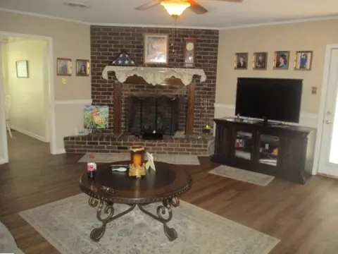 212 Forest Dr, Natchez, MS 39120 photo 5