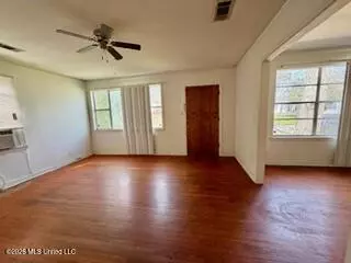 Living - 114 Mt Carmel, Natchez, MS 39120 photo 2 of 2