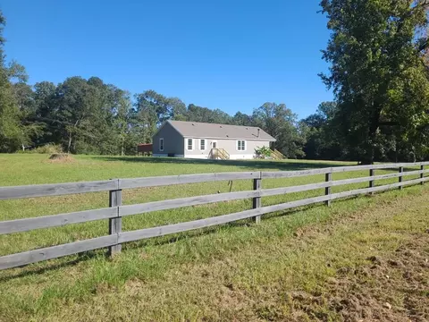 647 Kingston Rd, Natchez, MS 39120 photo 2