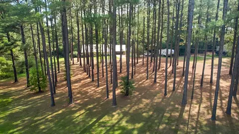 1049 Pinecrest Dr, Mccomb, MS 39648 photo 3