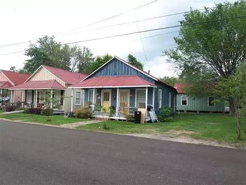 211 Madison, Natchez, MS 39120 photo 1