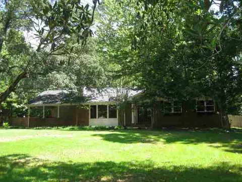 119 Gloucester Rd, Natchez, MS 39120 photo 1