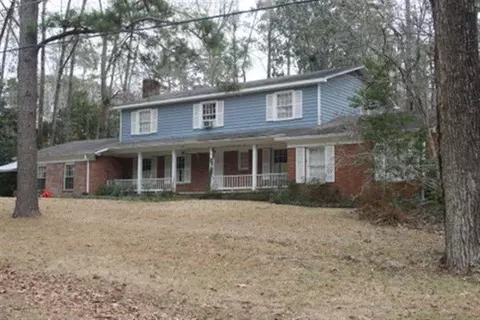 105 Overton, Natchez, MS 39120 photo 1