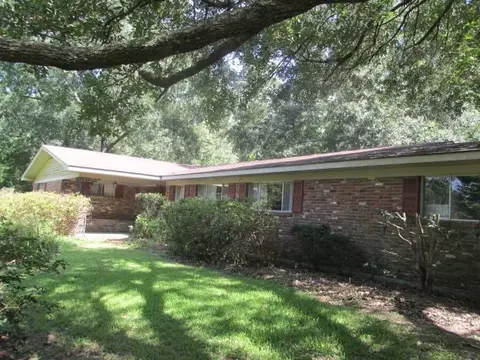 105 Hurricane Rd, Natchez, MS 39120 photo 1