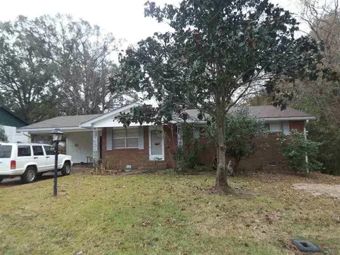 206 Cottage Dr, Natchez, MS 39120 photo 1