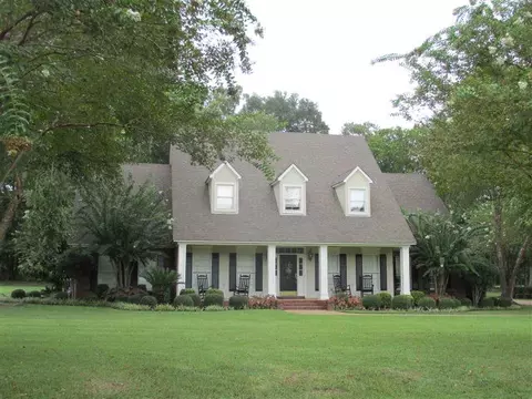 111 Cherrybark Ln, Natchez, MS 39120 photo 1