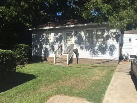 725 Maple St, Natchez, MS 39120 photo 1