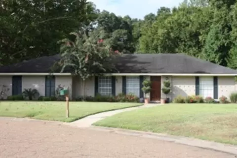 300 Margaret Ave, Natchez, MS 39120 photo 1