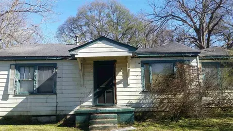 41 Cloverdale Dr, Natchez, MS 39120 photo 1