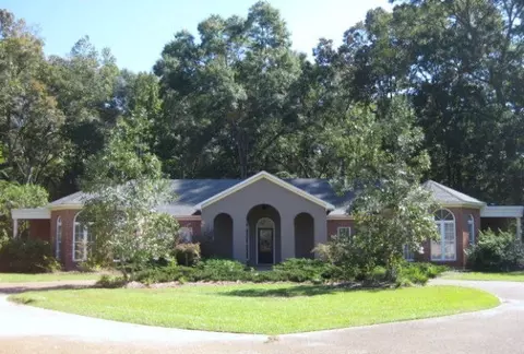 127 Cherrybark, Natchez, MS 39120 photo 1