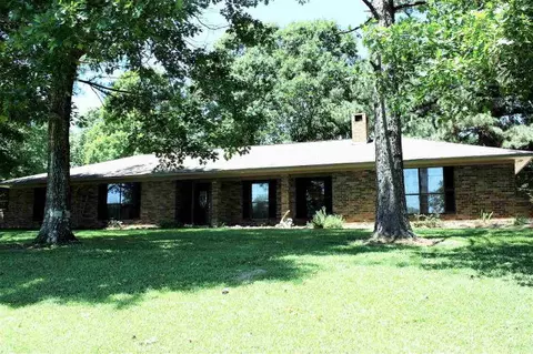 101 Parkview Dr, Natchez, MS 39120 photo 1
