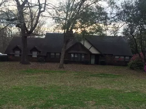 42 Beau Pre Rd, Natchez, MS 39120 photo 1