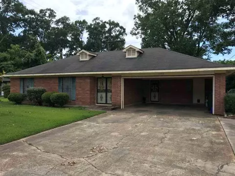 1225 Horseshoe Dr, Natchez, MS 39120 photo 1