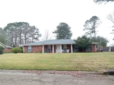 106 Arrowhead Dr, Natchez, MS 39120 photo 1