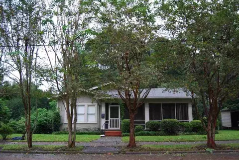 513 Ratcliff Pl, Natchez, MS 39120 photo 1
