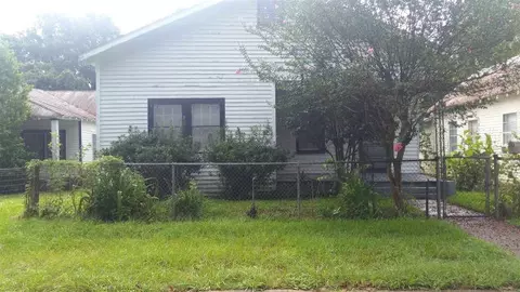 643 Maple St, Natchez, MS 39120 photo 1