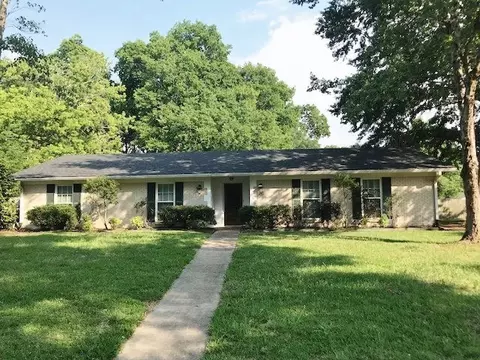 1 Summerfield Pl, Natchez, MS 39120 photo 1