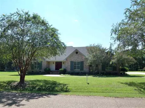 112 Cherrybark Ln, Natchez, MS 39120 photo 1